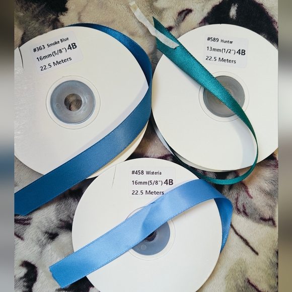 ❌SOLD❌ New- Set of 4 satin ribbons 22 meters each - Picture 4 of 6